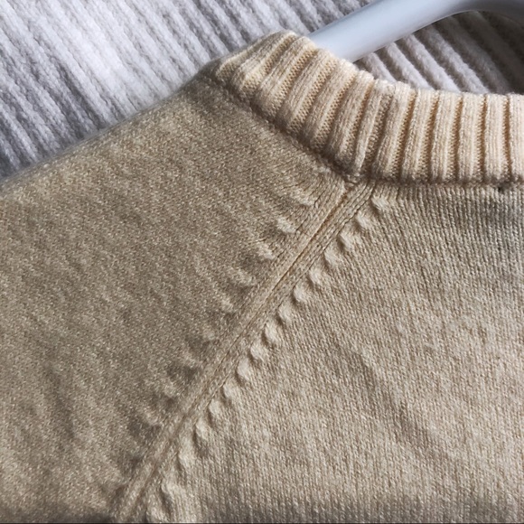 French Connection small butter yellow Sweater - Picture 4 of 4